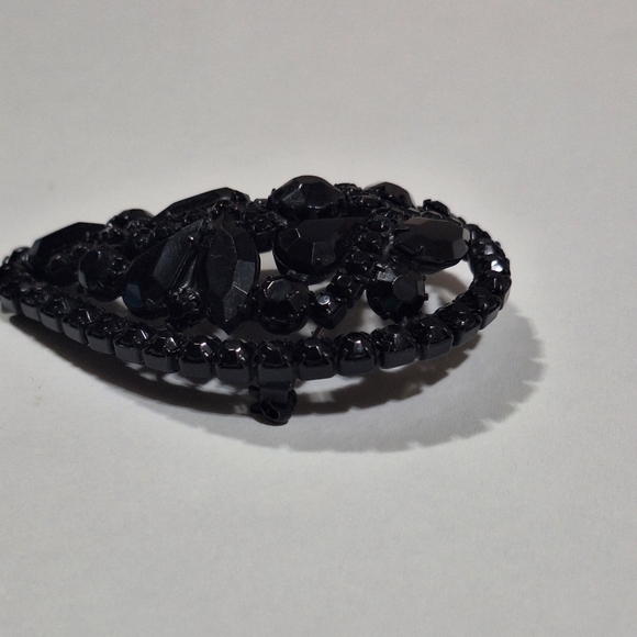 Vtg Weiss Black Prong Set Rhinestone Brooch Pin 2.25" Mourning Brooch - Picture 9 of 10